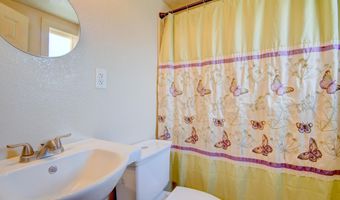 2908 Carlton St NW, Albuquerque, NM 87107
