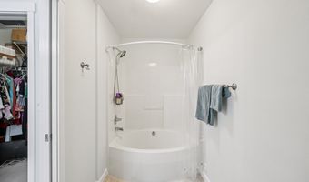 14810 SW SANDHILL Loop 101, Beaverton, OR 97007