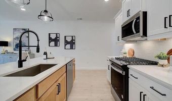 121 Priestwood Ln, Acworth, GA 30102