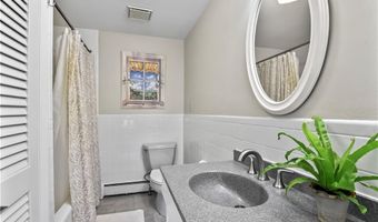 91 Cindyann Dr, East Greenwich, RI 02818