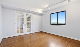 5904 MOUNT EAGLE Dr 718, Alexandria, VA 22303
