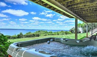 129 Seaside Dr, Jamestown, RI 02835