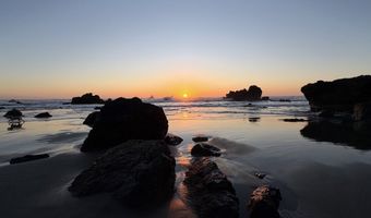 17440 DEER PARK Dr, Brookings, OR 97415