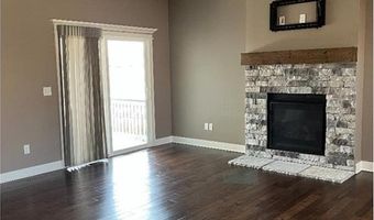 15653 Lakeside Dr, Basehor, KS 66007