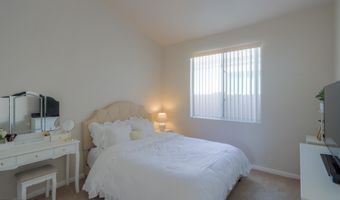 687 N GREGORY Pl, Chandler, AZ 85226