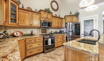 319 Clear Lake Ln, Buhl, ID 83316