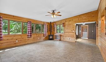 6544 Mohawk Rd, Allenton, WI 53002