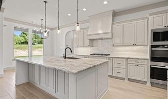 716 Burr Oak Ln, Weatherford, TX 76085