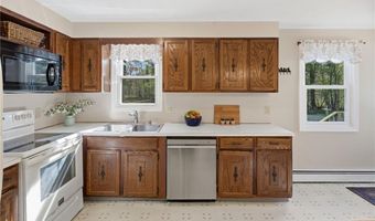 664 Mowry St, Burrillville, RI 02830