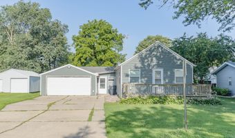 83 Rohr St, Arnolds Park, IA 51331