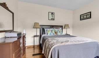 551 Chester Pkwy, Belford, NJ 07718