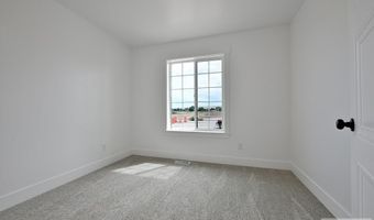 4668 Satire Dr, Ammon, ID 83406