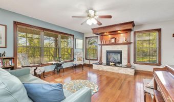 18321 Marlowes Dr, Aurora, IN 47001