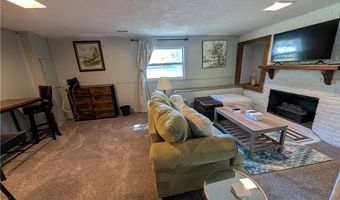 1494 Hilton Dr, Akron, OH 44313