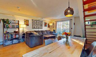 294 Hildred Dr 294, Burlington, VT 05401