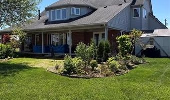 10368 Saint John Dr, Algonac, MI 48001