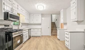 4463 Brown Deer Ln, Acworth, GA 30101