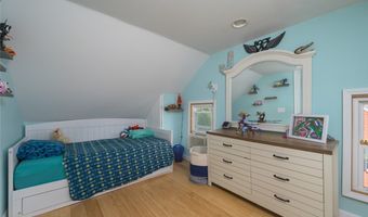 228 Kenwick Dr, Akron, OH 44313