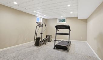 48 Vaughn Hill Rd, Bolton, MA 01740