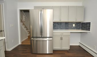 49 Delafield Dr, Albany, NY 12205