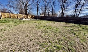 111 W Lee St, Aurora, MO 65605