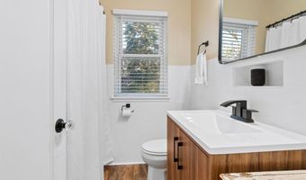 1019 Ash St, Alexandria, MN 56308