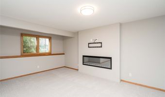 1212 NW Rolling Rock Rd, Ankeny, IA 50023