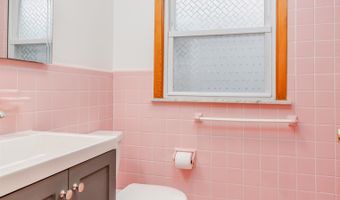 180 W 3RD St, Bayonne, NJ 07002