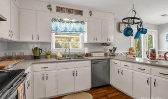 95 Pensacola Ave, Arden, NC 28704