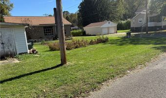 572 W Main St, Adena, OH 43901