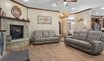 579 Chateau Bnd, Ardmore, OK 73401