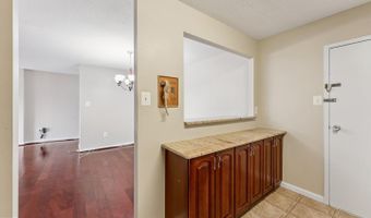 1300 ARMY NAVY Dr #625, Arlington, VA 22202