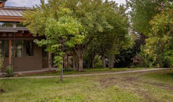 75 Sterling Dr, Bellevue, ID 83313