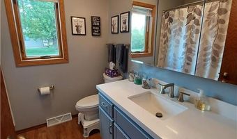 409 Sundown Dr, Avon, MN 56310