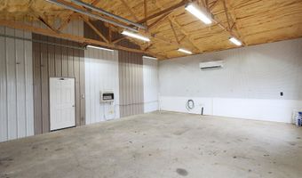 17529 St Highway U, Ava, MO 65608