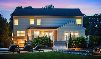 22082 WATER RUN Ct, Ashburn, VA 20148