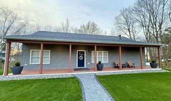 26633 Kring Point Rd, Alexandria Bay, NY 13607