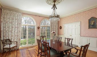 6 Hayes Ct, Atlantic Highlands, NJ 07716
