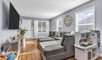 808 Beach Ave, Beachwood, NJ 08722