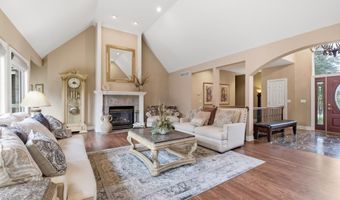 15586 Cedar Ln, Basehor, KS 66007