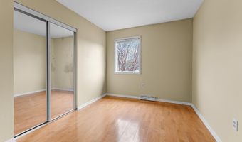 305 S RED LION Ter, Bear, DE 19701