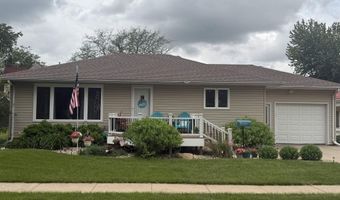 331 S 4th St, Akron, IA 51001