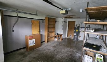 821 KEVIN Pl, Brookings, OR 97415