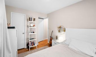 5801 DEVONSHIRE Dr, Bethesda, MD 20816