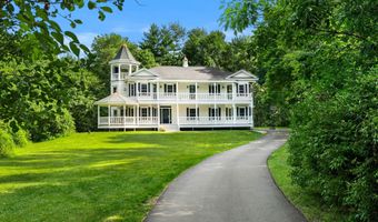 38 Rowell E Rd, Brentwood, NH 03833