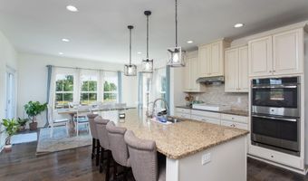 41 Gina Dr, Allentown, NJ 08501