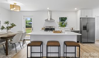 3826 Sudbury Rd, Charlotte, NC 28205