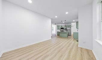 2032 S LANGLEY St, Arlington, VA 22204
