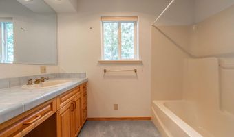 59649 Okanagan Ln, Bend, OR 97702