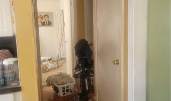 984 Roseland Rd, Alliance, OH 44601